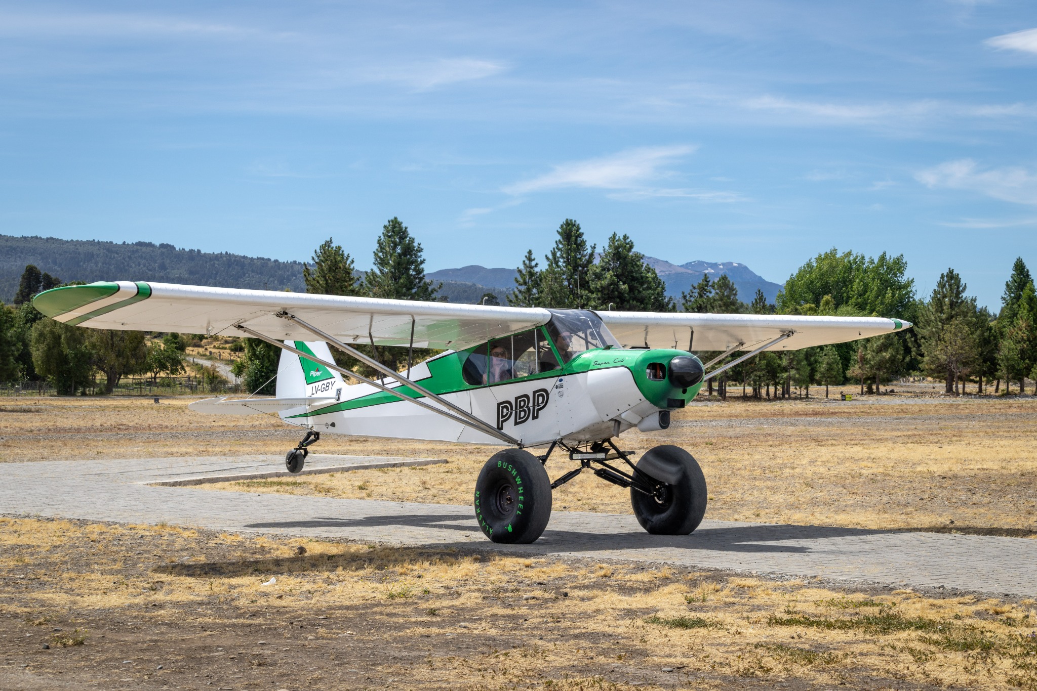 Avión taxiando en Patagonia